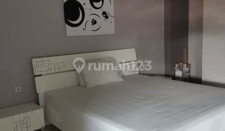 Apartemen Puncak Kertajaya 2BR Semi Furnished Bagus View City 2