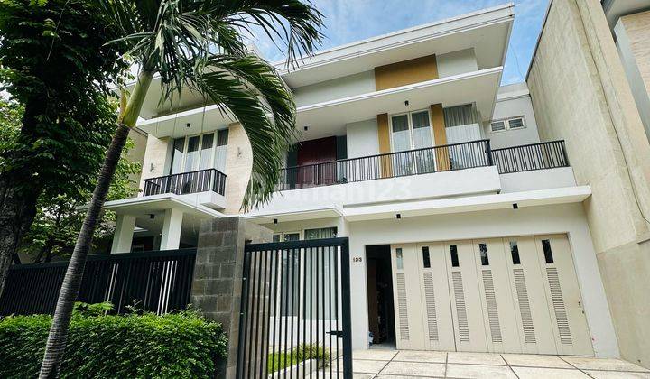 Rumah Bagus SHM Semi Furnish di Graha Famili Siap Huni 1