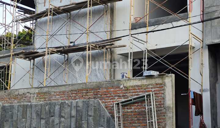 New 3-Story Modern Tropical House with SHM in Araya Phase 2 New 3-Story Modern Tropical House with SHM in Araya Phase 2