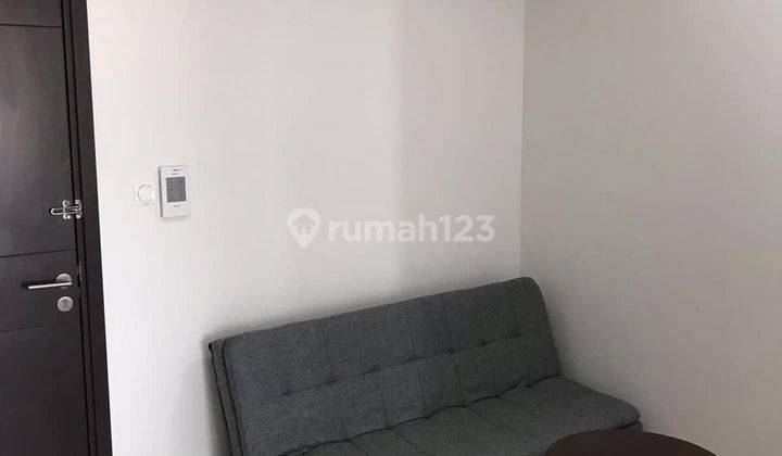 ruang keluarga apartemen klaska residence 1br bagus