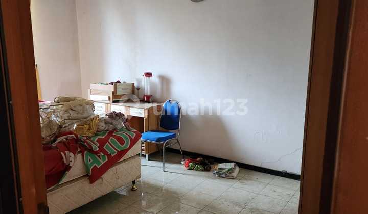 Rumah 2 Lantai Bagus SHM di Dharmahusada Mas Siap Huni 2