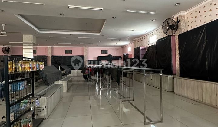 Good 2-Story Shop House with SHM at Raya Domas 45, Strategic Location. Good 2-Story Shop House with SHM at Raya Domas 45, Strategic Location.