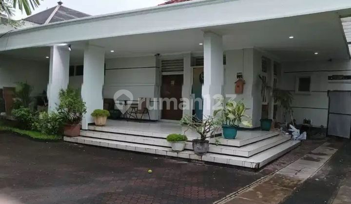 Rumah Bagus SHM di Jalan Kapuas Lokasi Pusat Kota 2
