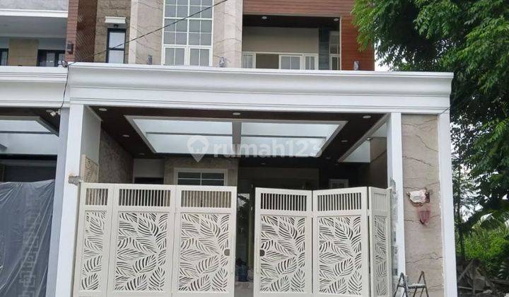 Rumah 2 Lantai Baru SHM di Jemursari Selatan Minimalis Siap Huni  1