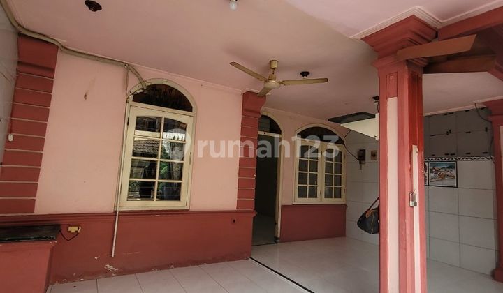 Disewakan Rumah 1.5 Lantai. Rungkut. Surabaya Timur 2