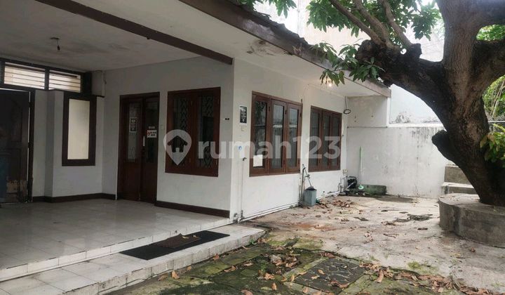 Disewakan Rumah. Tengah Kota Surabaya. Surabaya Kota Disewakan Rumah. Tengah Kota Surabaya. Surabaya Kota