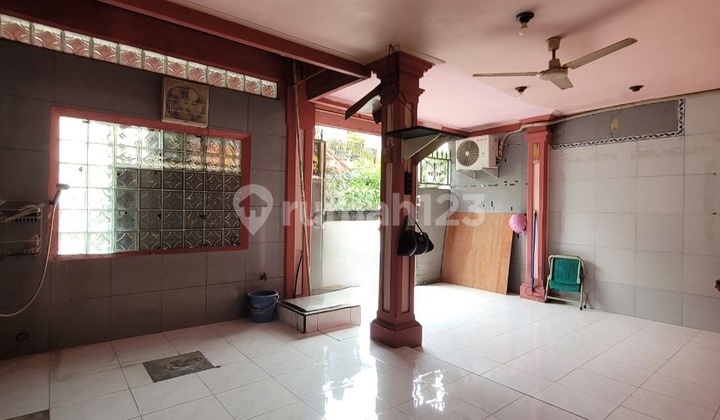 Disewakan Rumah 1.5 Lantai. Rungkut. Surabaya Timur 1