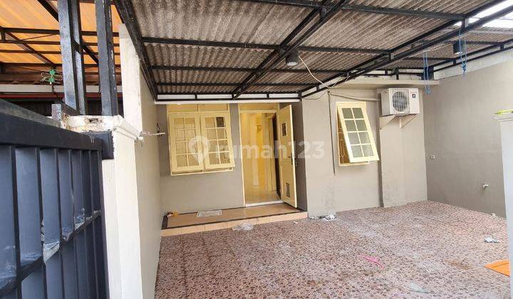 Disewakan Rumah 1 Lantai. Citraland. Surabaya Barat 2