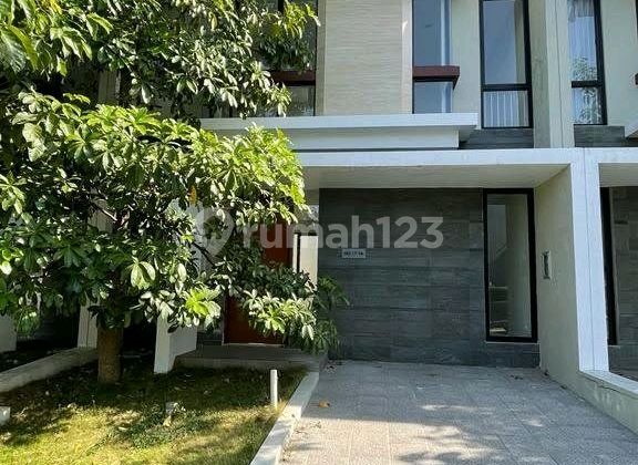 Dijual Rumah Baru. 2 Lantai. Citraland. Surabaya Barat