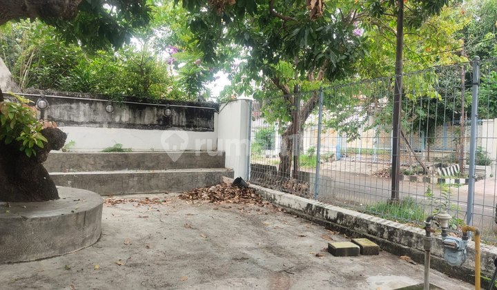 Disewakan Rumah. Tengah Kota Surabaya. Surabaya Kota 2