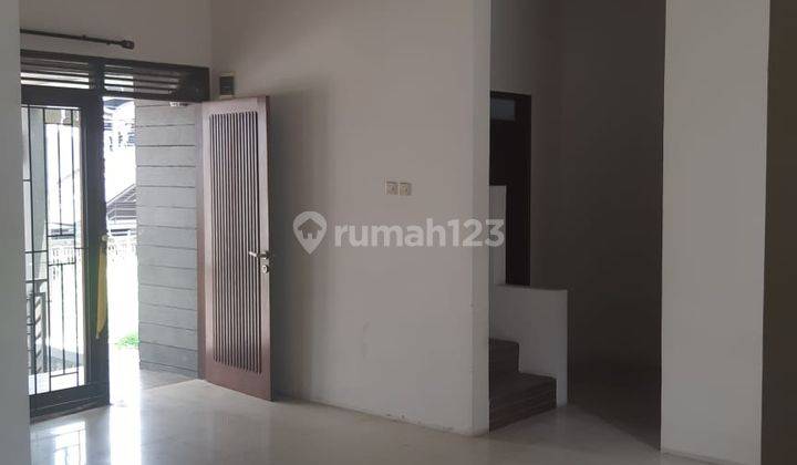 Rumah 2 Lantai Siap Huni di Pesona Pasteur Regency Bandung 1