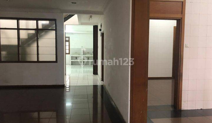 Rumah Sangat Strategis di Mainroad Pasirkaliki Bandung 2