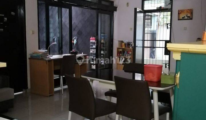 Dijual Rumah Nyaman Furnish Tengah Kota di Sayap Pajajaran 1