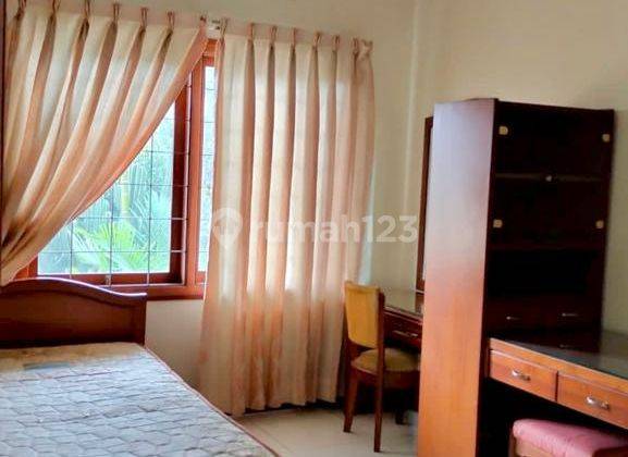 Disewakan Rumah Nyaman Asri Full Furnish di Setra Indah 1