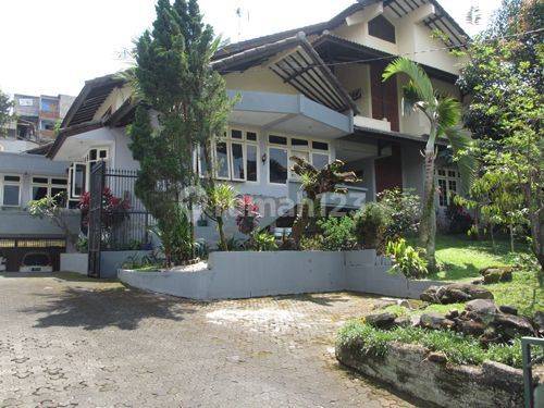 Dijual Rumah Lux Mewah Klasik Furnish Asri di Sayap Pasteur 1