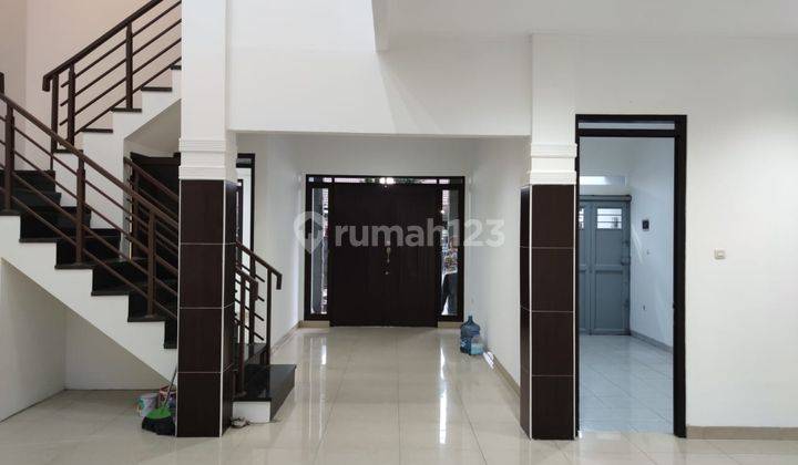 Dijual Rumah Minimalis 2 Lantai di Batununggal Indah, Bandung 1