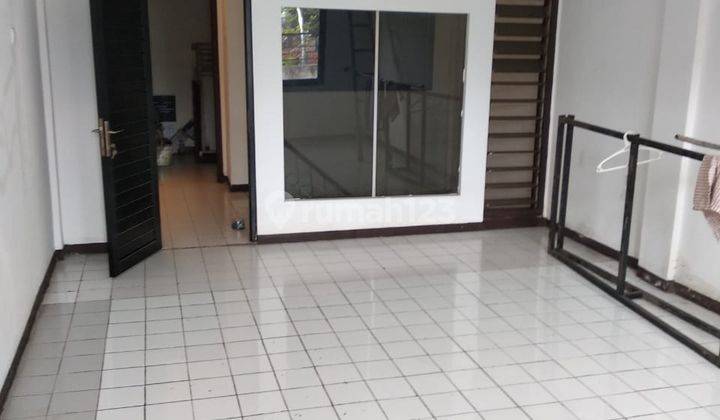 Dijual Ruko 3 Lantai Terawat Siap Pakai di Mainroad Ciateul 1