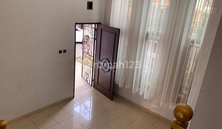 dijual rumah lux 2 lantai kolam renang di batununggal 2