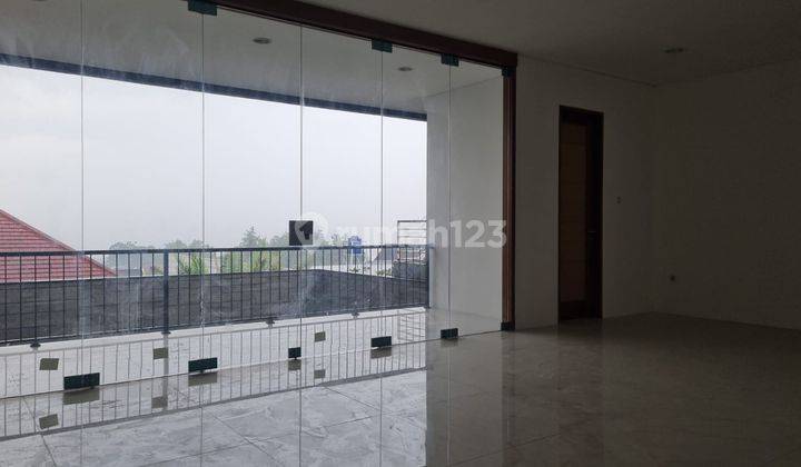 Dijual Sewa Rumah Baru 3 Lantai Mewah Modern di Pondok Hijau 1