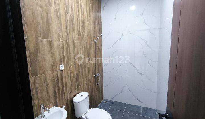 Dijual Rumah Baru Cantik Minimalis Modern di Sayap Soekarno Hatta 2