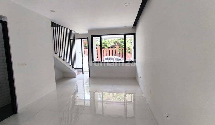 Dijual Rumah Baru Cantik Minimalis Modern di Sayap Soekarno Hatta 1