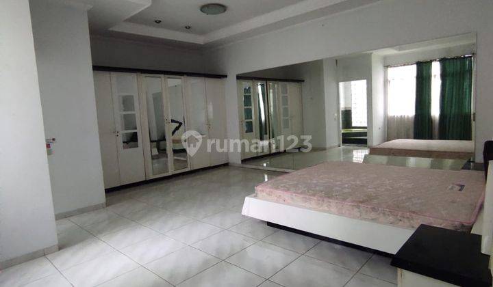 Disewakan Rumah 2 Lantai Lux Furnish di Setra Sirna 2