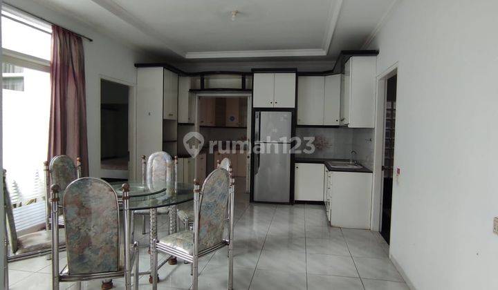 Disewakan Rumah 2 Lantai Lux Furnish di Setra Sirna 1