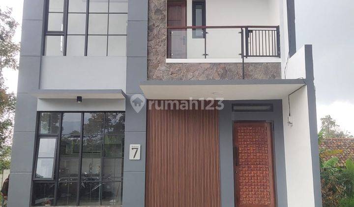 Rumah 2 Lantai Baru Unfurnished SHM di Cisarua Bandung Barat 1