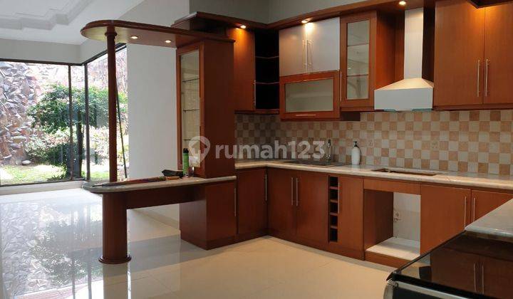 Rumah di Jalan Soekarno Hatta Batununggal 2 Lantai SHM Sudah Renovasi 2