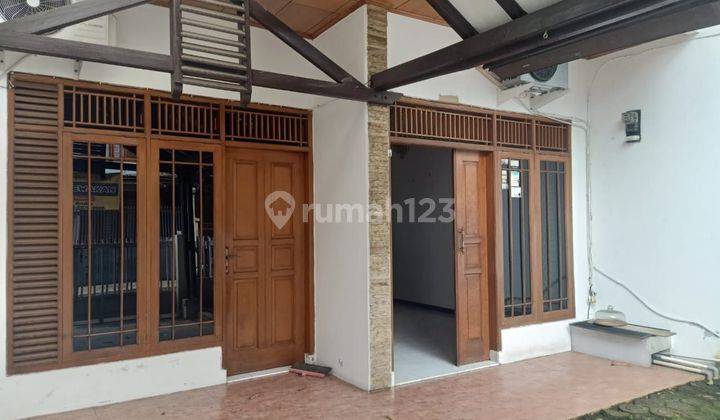 Disewakan Rumah Siap Huni di Sarijadi 96m² 4KT 2