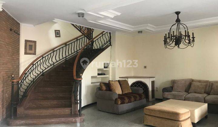 Dijual Rumah Mewah Megah di Komplek Setra Duta 375m² 4KT SHM 1