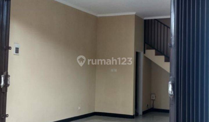 Dijual Ruko Strategis di Sarijadi 2Lt 32m² SHM 1