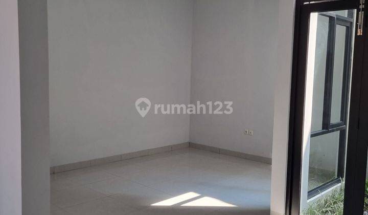 Di Jual Rumah Baru Di Sayap Turangga 2