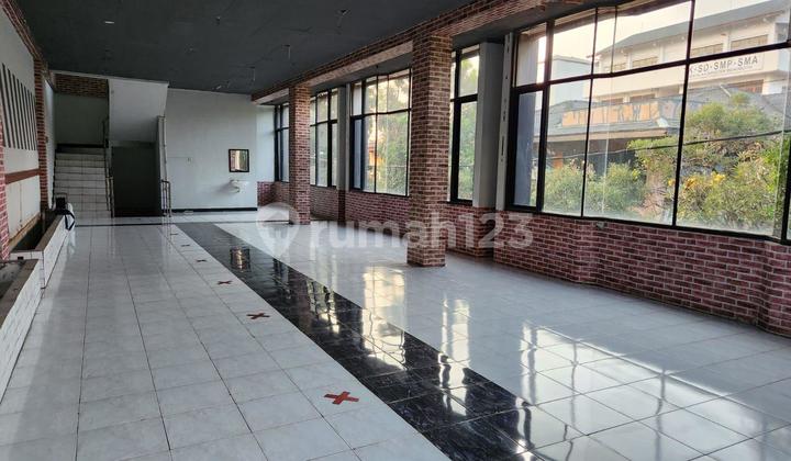 Sewa Ruko Strategis 2 Muka Dewi Sartika 400M2
