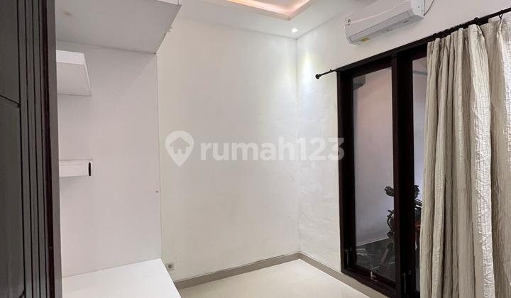 Disewakan Rumah Fully Furnished + Kolam Renang di Munggu 2