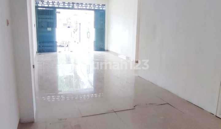 For Rent - Ready-to-Use Commercial Building - Kerobokan Kaja 2