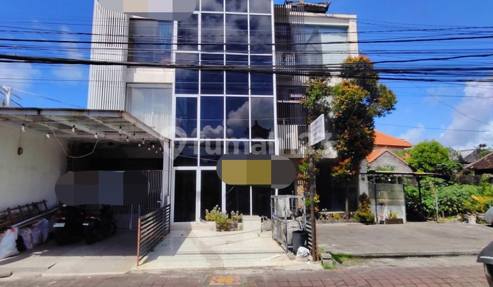 Disewakan - Apartemen 3 Lantai Furnished - Jl. Dewi Saraswati 2