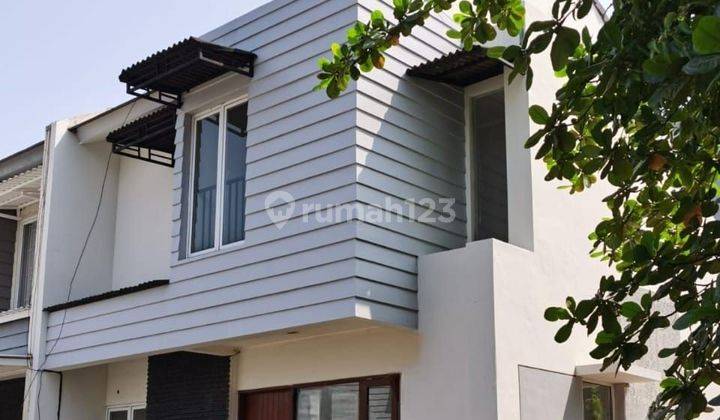 Rumah Hook 2 Lantai Bu  Turun Harga  Cimone Tangerang Kota, Shm, Strategis 2