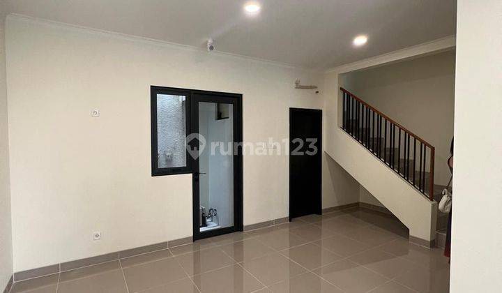 Rumah Bagus 2 Lantai Leonora  Gading Serpong  Strategis