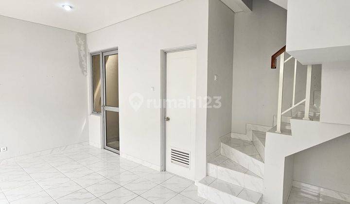 Rumah Rapih Bersih Terawat Semi Furnished Strategis Gading Serpong 2