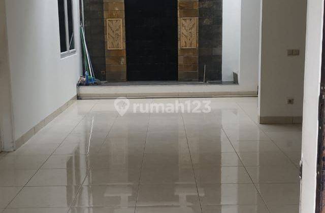 Rumah Semi Furnished Puspita Loka BSD Tangsel Strategis 2