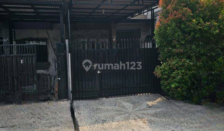 Rumah 2 Lantai Strategis Dekat Ke Bandara & Stasiun Taman Royal Tangerang 1