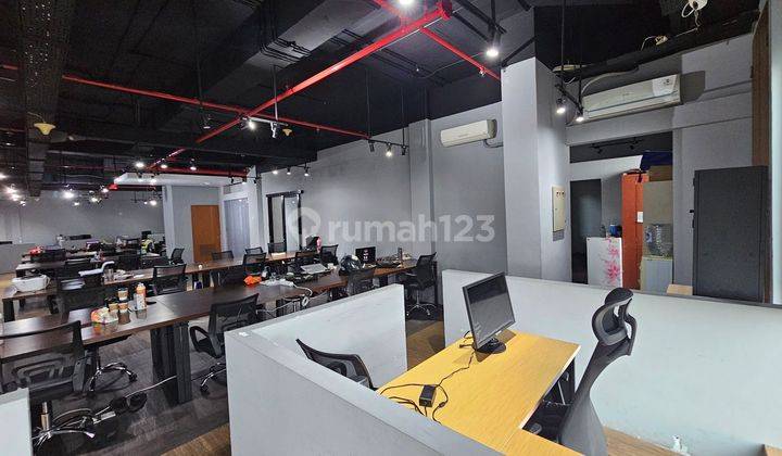 Office Space Luas 275m² Belleza Permata Hijau. Strata Title 2