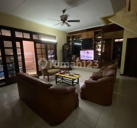 5+1 Bedroom House in Cempaka Putih Barat, Move-in Ready 5+1 Bedroom House in Cempaka Putih Barat, Move-in Ready