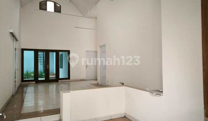 Rumah Siap Huni Sutera Delima 10x24, 5 Kamar Tidur. Alam Sutera 2