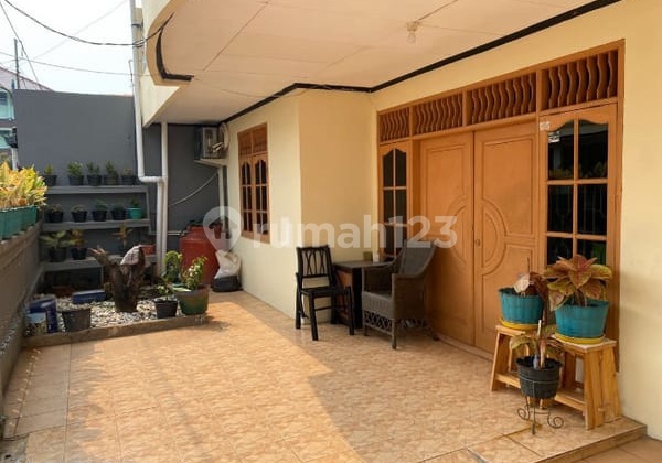Dijual Cepat Rumah 6 Kamar Tidur@ Cempaka Putih Timur. 2 Lantai 2