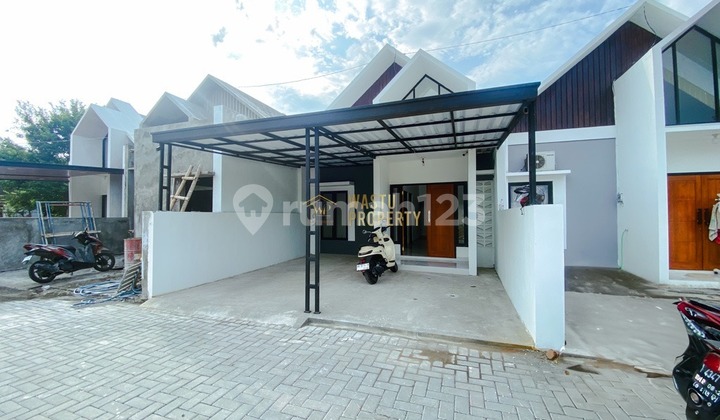 RUMAH SIAP HUNI 3 MENIT DARI SMA NEGERI 2 BANGUNTAPAN RUMAH SIAP HUNI 3 MENIT DARI SMA NEGERI 2 BANGUNTAPAN