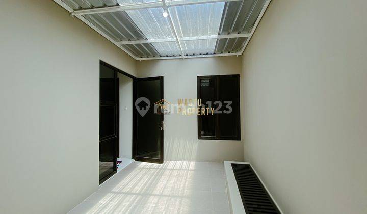 RUMAH MEWAH FULL FURNISHED DI MAGUWOHARJO SLEMAN 2