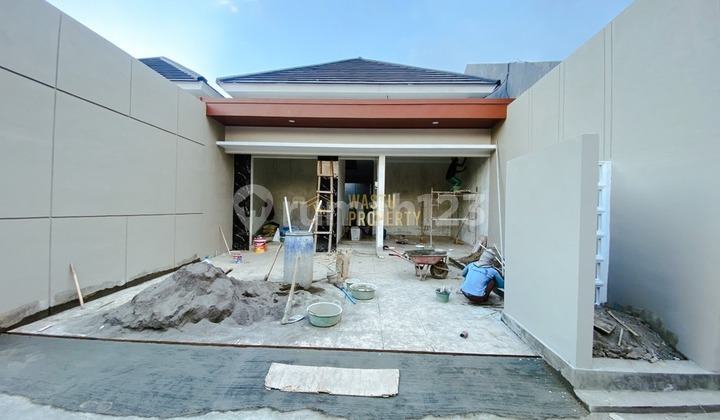 RUMAH MODERN, CARPOT 2 MOBIL DI PURWOMARTANI, KALASAN 2