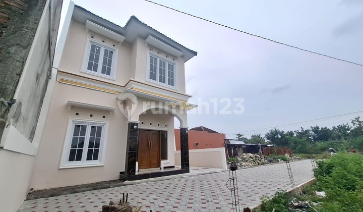 Rumah 2 Lantai, Siap Huni, 5 Menit ke Kids Fun Park Jogja 2